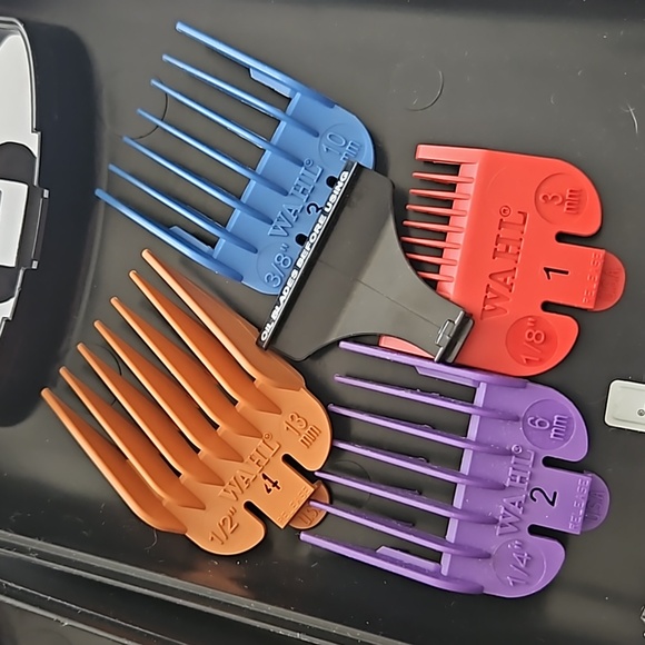 Wahl Basic Series Touch up Corded Pet Clipper, Dog Grooming Kit - Picture 3 of 4